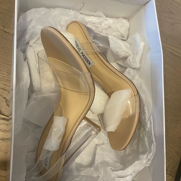 Steve Madden Camille clear size7.5 brand new - Picture 4 of 5